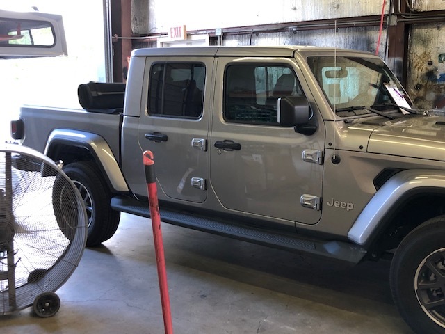Jeep Gladiator Camper Shell Install